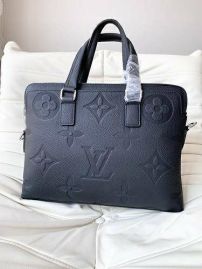 Picture of LV Mens Bags _SKUfw146929595fw